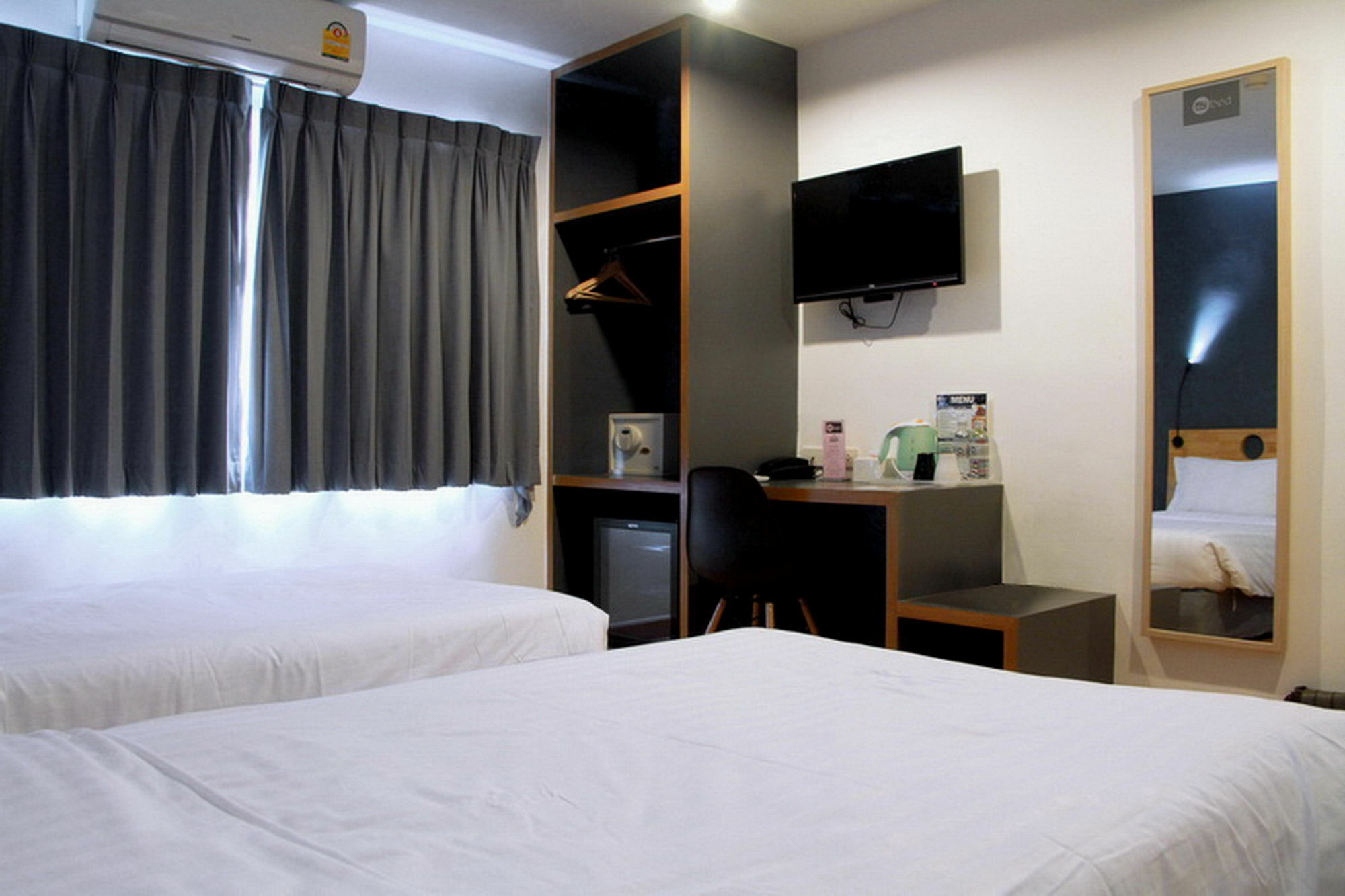 Mybed Sathorn Hotel Bangkok Luaran gambar